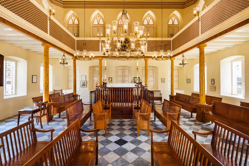 Come and tour the Nidhe Israel Synagogue in Barbados and see the inside of the temple for yourself and walk the footsteps of the original jewish settlers of Barbados.